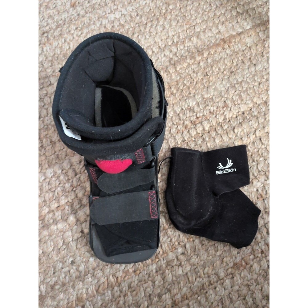 ProCare XcelTrax Air Ankle Walker Brace Walking Boot Size M 17" - 79-95525